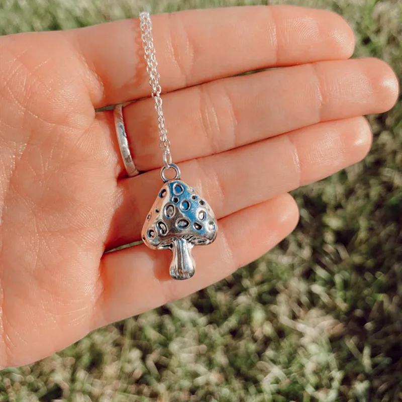 Cute Punk Hip Hop Style Mushroom Charm Pendant Necklace Gift For Best Friends Lover New Fashion Jewelry Accessories Wholesale
Cute Punk Hip Hop Style Mushroom Charm Pendant Necklace Gift For Best Friends Lover New Fashion Jewelry Accessories Wholesale