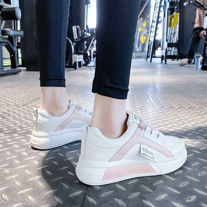 2021 Spring new fashion shoes women's shoes white breathable board shoes PU Leather small white shoes leisure sports Platform
2021 Spring new fashion shoes women's shoes white breathable board shoes PU Leather small white shoes leisure sports Platform