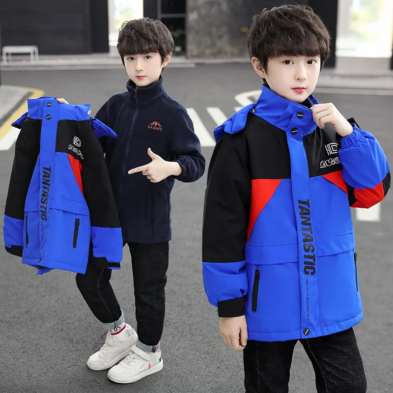 Boys' jackets new medium and large children's three-in-one detachable children's autumn and velvet winter jackets
Boys' jackets new medium and large children's three-in-one detachable children's autumn and velvet winter jackets