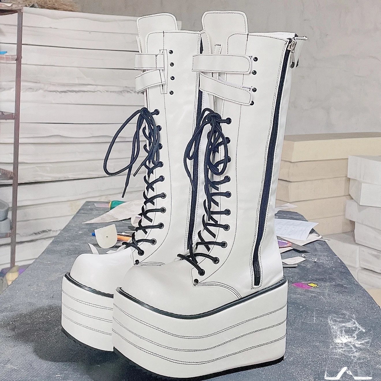 Princess sweet lolita shoes Fashion muffin bottom super high heel big round head classic real shooting Martin boots an1457
Princess sweet lolita shoes Fashion muffin bottom super high heel big round head classic real shooting Martin boots an1457