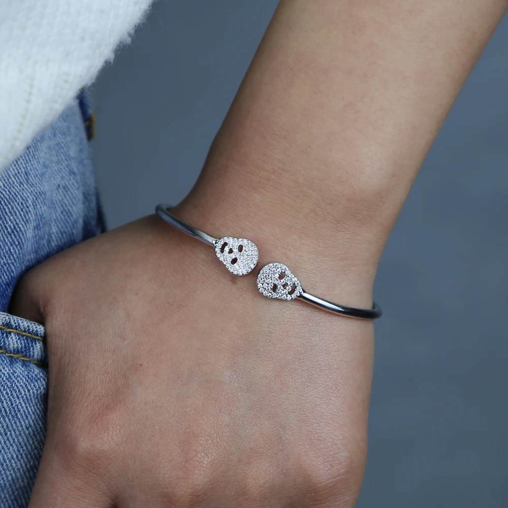 Fashion hop hop skull Bangle With cz pave Open band bracelet for women wedding party festival jewelry Gift wholesale bulk order
Fashion hop hop skull Bangle With cz pave Open band bracelet for women wedding party festival jewelry Gift wholesale bulk order