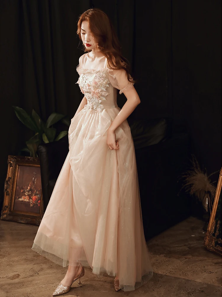 Elegant Off The Shoulder Champagne Women Birthday Dresses Spaghetti Straps A-line Floor-length Beaded Appliques Long Prom Gowns
Elegant Off The Shoulder Champagne Women Birthday Dresses Spaghetti Straps A-line Floor-length Beaded Appliques Long Prom Gowns