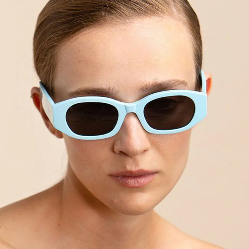 Овальные Солнцезащитные очки в винтажном стиле для женщин, модные брендовые дизайнерские прямоугольные солнцезащитные очки, женские больш...
Овальные Солнцезащитные очки в винтажном стиле для женщин, модные брендовые дизайнерские прямоугольные солнцезащитные очки, женские больш...