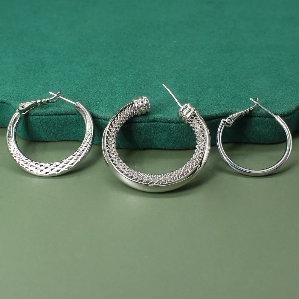 Popular Unisex Punk Big Circle Hoop Earrings Jewelry for 18K White Gold Plated Geomety Earring Party Gift
Popular Unisex Punk Big Circle Hoop Earrings Jewelry for 18K White Gold Plated Geomety Earring Party Gift