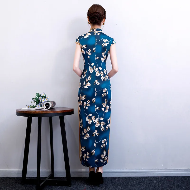 Long Cheongsam New Spring Woman Dignified Improved Slim Catwalk Silk Cheongsam Dress Costume Lady Long Silk Evening Qipao
Long Cheongsam New Spring Woman Dignified Improved Slim Catwalk Silk Cheongsam Dress Costume Lady Long Silk Evening Qipao