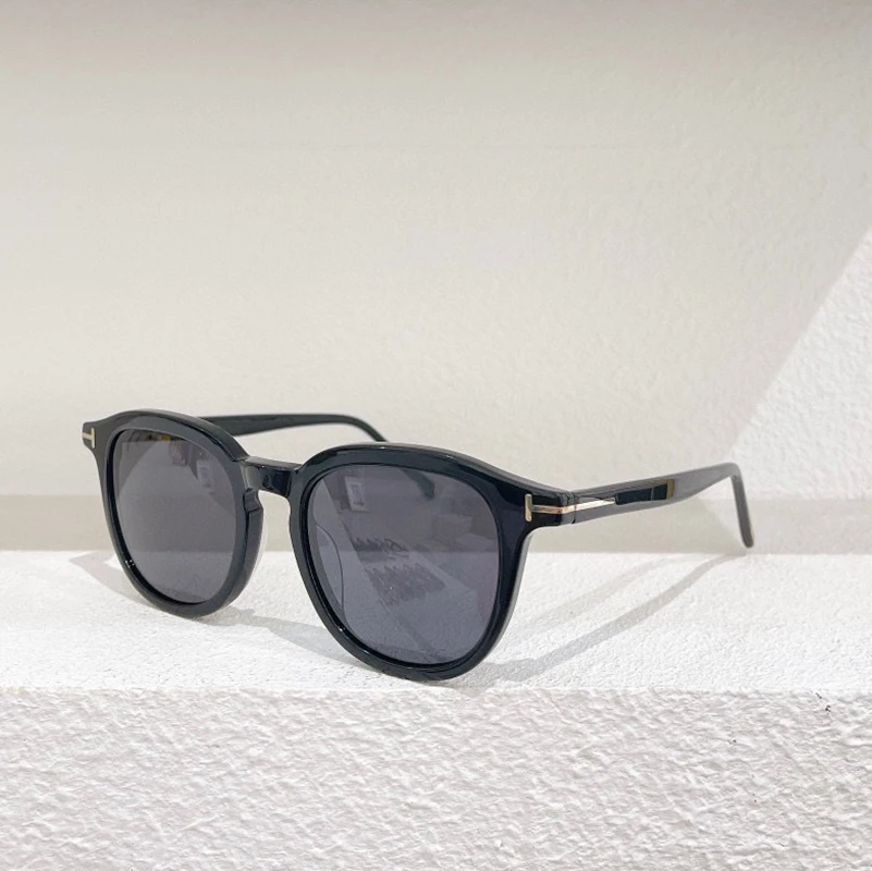 New Oval Transparent Black Frame Fashion Women's Sunglasses TF816 High Quality Men's Glasses Anti-UV400
New Oval Transparent Black Frame Fashion Women's Sunglasses TF816 High Quality Men's Glasses Anti-UV400
