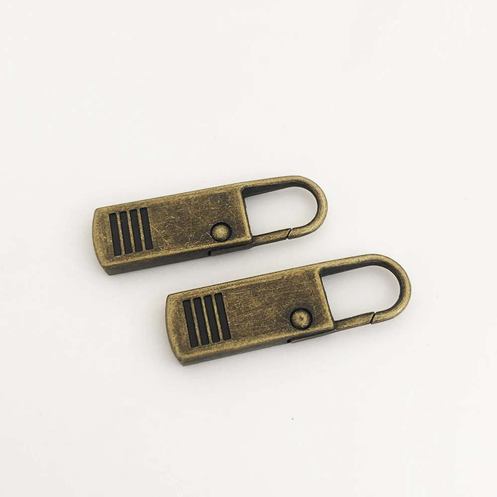 2pcs Zipper Pulls Tab Replacement Luggage Pull Backpack Zippers Tags Handle Mend Fixer Repair Suitcase Sewing Accessories
2pcs Zipper Pulls Tab Replacement Luggage Pull Backpack Zippers Tags Handle Mend Fixer Repair Suitcase Sewing Accessories