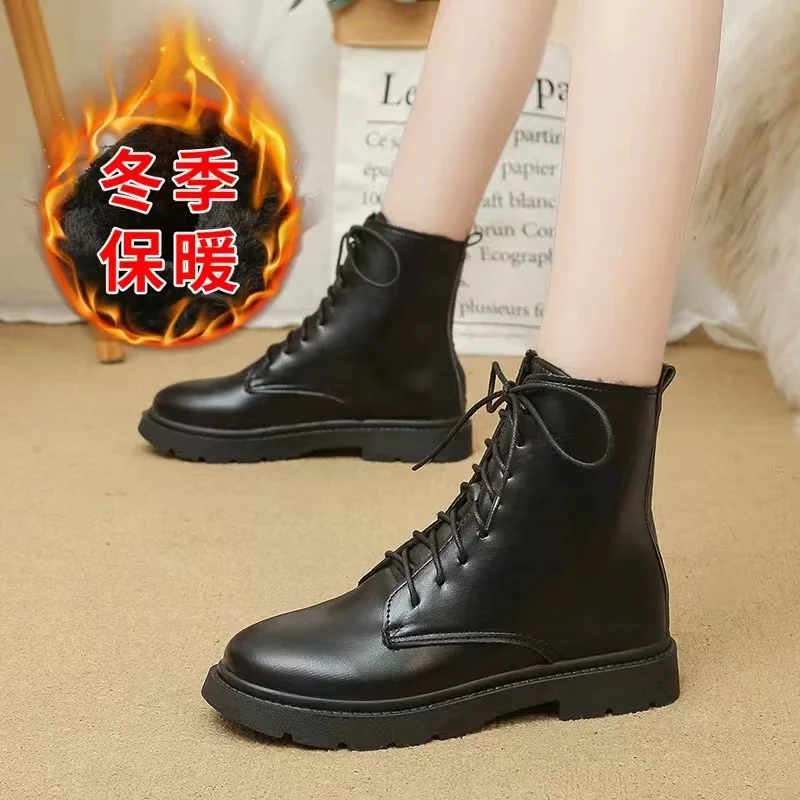 Black Six-hole Short Boots Female Autumn Wild 2022 New British Style Flat Ankle Boots Women Motorcycle Artificial Leather Boots
Black Six-hole Short Boots Female Autumn Wild 2022 New British Style Flat Ankle Boots Women Motorcycle Artificial Leather Boots