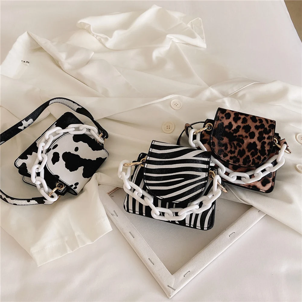 Fashion Animal Pattern Women Shoulder Bag Acrylic Chain Mini Travel Handbags Female PU Leather Crossbody Satchel
Fashion Animal Pattern Women Shoulder Bag Acrylic Chain Mini Travel Handbags Female PU Leather Crossbody Satchel