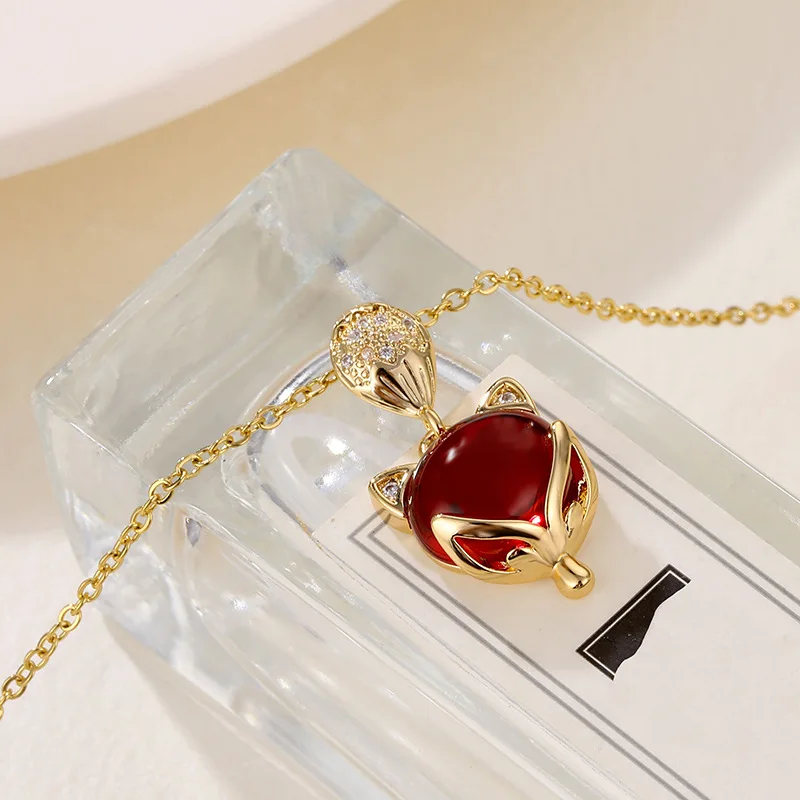 Cute Little Fox Necklace Fashion Lady's Clavicle Chain Rhinestone Pendant Necklace
Cute Little Fox Necklace Fashion Lady's Clavicle Chain Rhinestone Pendant Necklace