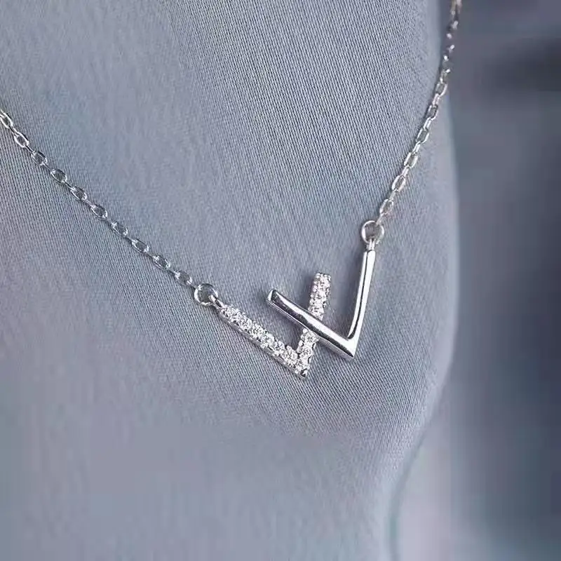 Kpop Vintage Boho Letter Necklace Personality Clavicle Diamond Gothic Accessories Emo Geometry Indie Kakegurui Body Jewelry.
Kpop Vintage Boho Letter Necklace Personality Clavicle Diamond Gothic Accessories Emo Geometry Indie Kakegurui Body Jewelry.