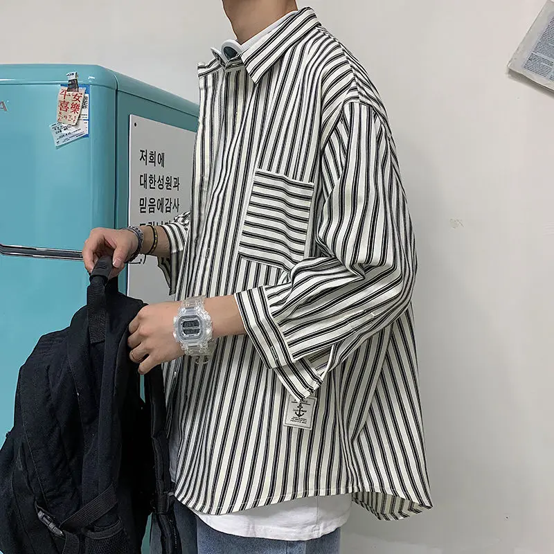 2020 Summer Men's Loose Hawaiian Shirt Striped Printing Short Sleeve Shirt Camisa Masculina Streetwear Mens Fashion Shirts M-2XL
2020 Summer Men's Loose Hawaiian Shirt Striped Printing Short Sleeve Shirt Camisa Masculina Streetwear Mens Fashion Shirts M-2XL