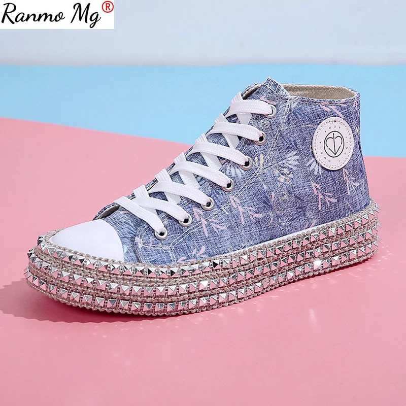 Woman Spring Leopard Print Canvas Fashion Sneakers Rhinestone Sequin Flat Wild Women's Shoes Youth Casual Shoes Plus Size 35-43
Woman Spring Leopard Print Canvas Fashion Sneakers Rhinestone Sequin Flat Wild Women's Shoes Youth Casual Shoes Plus Size 35-43