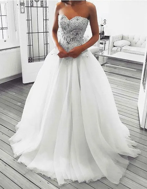 Sexy Strapless White Tulle Wedding Dress Lace Appliques Bridal Party Dress Vintage A Line Ball Gowns Dresses Vestido De Noiva
Sexy Strapless White Tulle Wedding Dress Lace Appliques Bridal Party Dress Vintage A Line Ball Gowns Dresses Vestido De Noiva