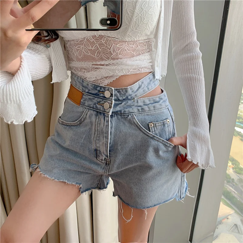 Summer Fashion Waist Hole Cold Denim Short Women Hollow Out Waist Hot Pants Girl Wide Leg Rough Edge Jeans Short Pants
Summer Fashion Waist Hole Cold Denim Short Women Hollow Out Waist Hot Pants Girl Wide Leg Rough Edge Jeans Short Pants