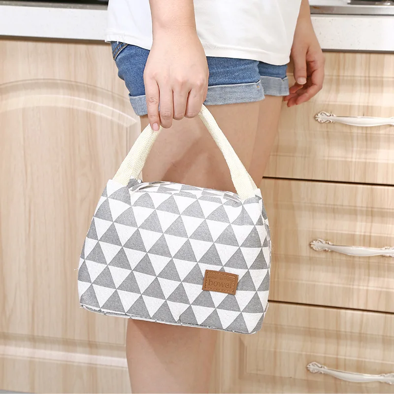 Insulation Lunch Bag for Women Men Kids Adults Fashion Printing Portable Thermal Food Picnic Cooler Bag Tote Large Capacity 
Insulation Lunch Bag for Women Men Kids Adults Fashion Printing Portable Thermal Food Picnic Cooler Bag Tote Large Capacity