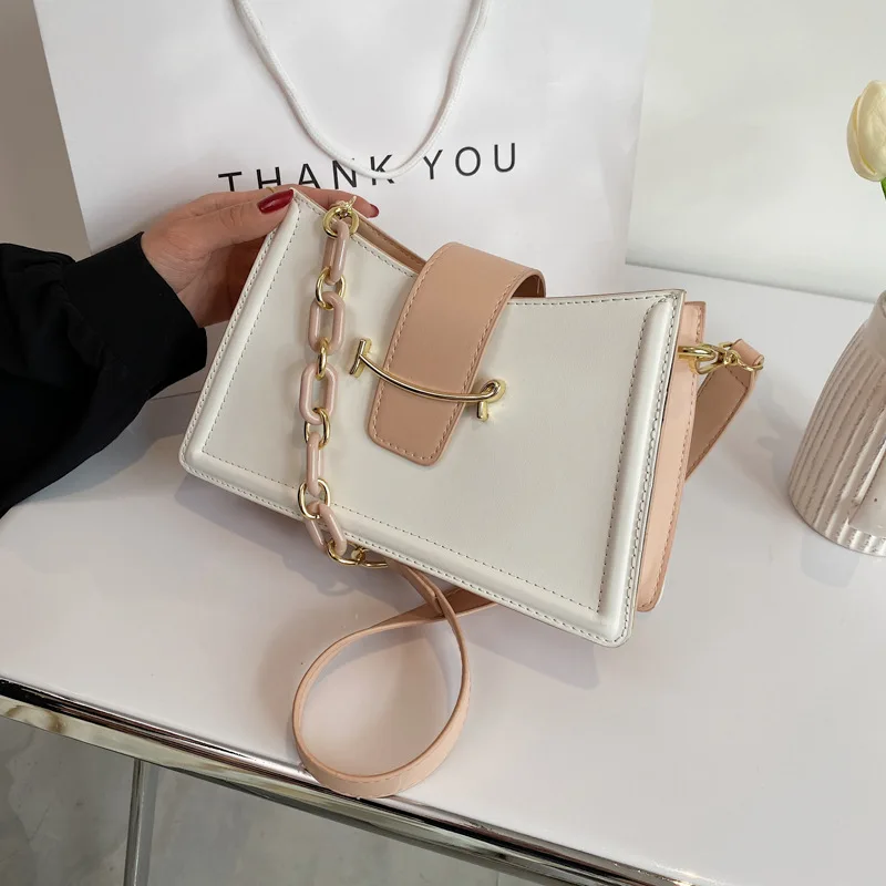 High-quality Fashion Ladies Handbags 2021 Summer New Texture One-shoulder Messenger Western Style Acrylic Chain Small Square Bag
High-quality Fashion Ladies Handbags 2021 Summer New Texture One-shoulder Messenger Western Style Acrylic Chain Small Square Bag