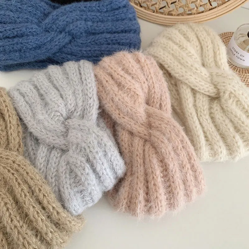 Stylish Winter Warmer Ear Knitted Headband Turban Women Crochet Wool Cross Wide Stretch Solid Hairband Headwrap Hair Accessories
Stylish Winter Warmer Ear Knitted Headband Turban Women Crochet Wool Cross Wide Stretch Solid Hairband Headwrap Hair Accessories