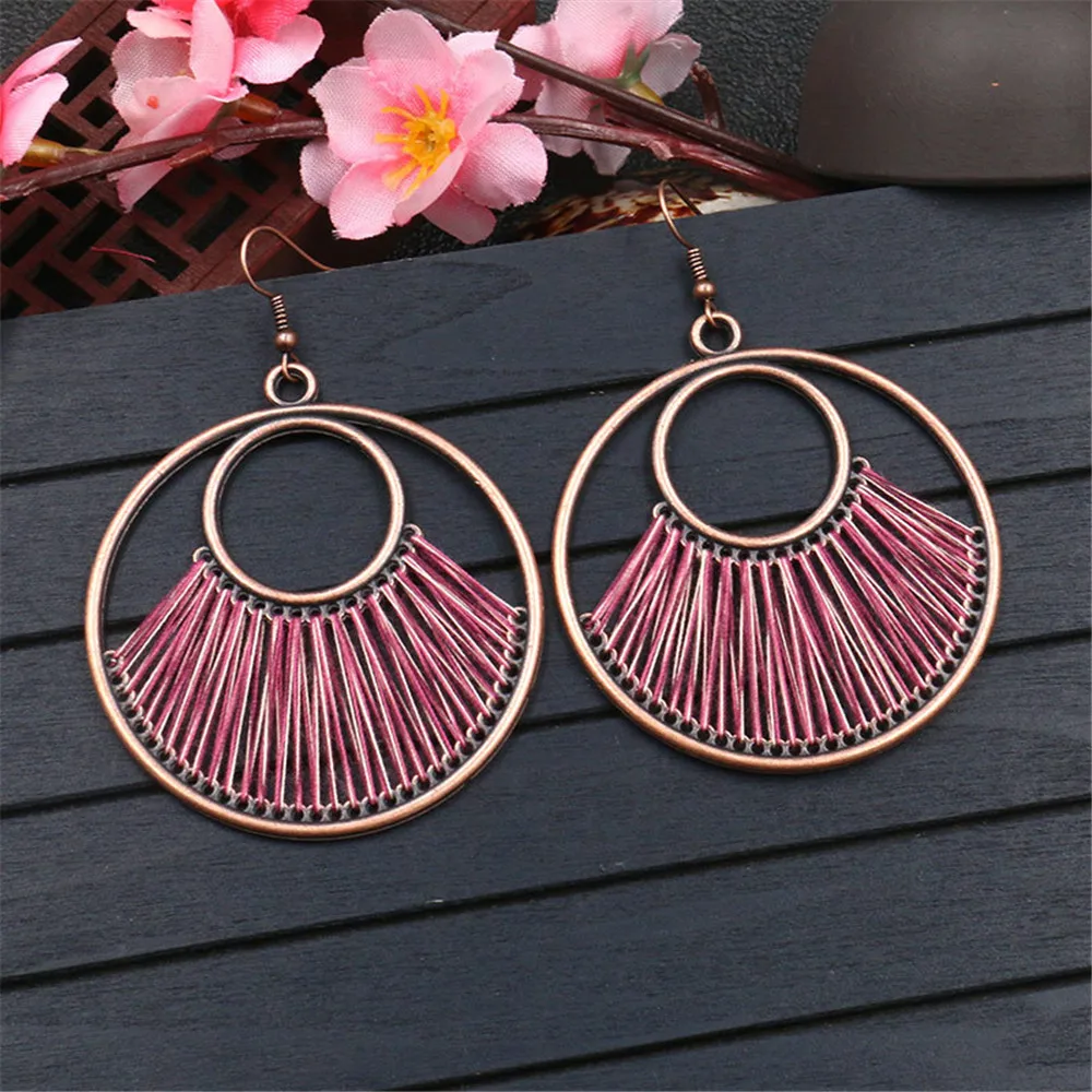 Fashion New Earrings Europe Explosion Models Big Creative Circle Earrings Bohemian Hand-woven Exaggerated Jewelry Hot Sale
Fashion New Earrings Europe Explosion Models Big Creative Circle Earrings Bohemian Hand-woven Exaggerated Jewelry Hot Sale