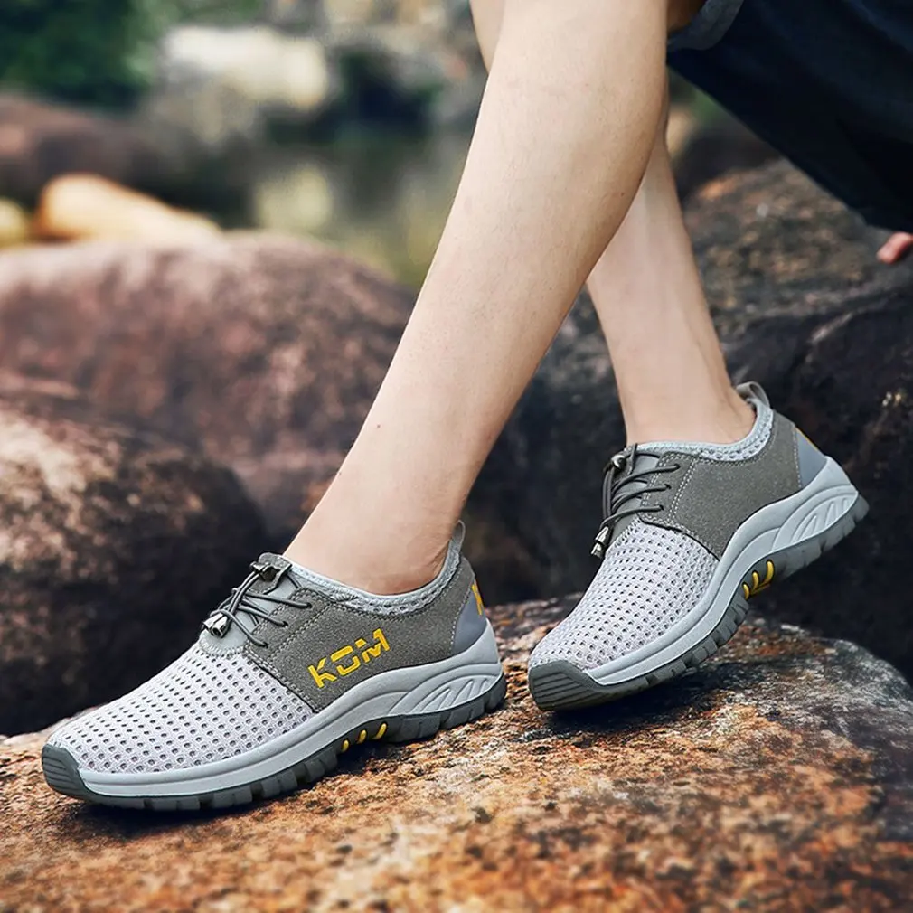 Fashion Letter Decoration Men Climbing Shoes Breathable Mesh Upper Sports Shoes Elastic Front Lacing Casual Running Shoes
Fashion Letter Decoration Men Climbing Shoes Breathable Mesh Upper Sports Shoes Elastic Front Lacing Casual Running Shoes