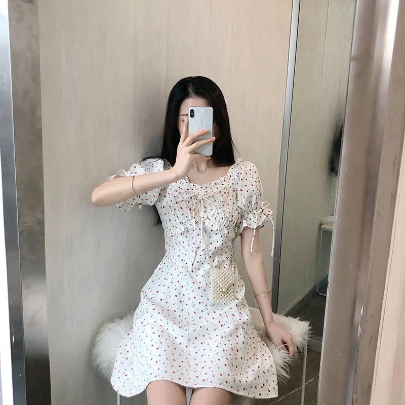 Wholesale 2022 Fashion Casual French Dress White First Love Floral Palace Hyuna Style Skirt Fairy Forest Gentle Style Girls Top
Wholesale 2022 Fashion Casual French Dress White First Love Floral Palace Hyuna Style Skirt Fairy Forest Gentle Style Girls Top