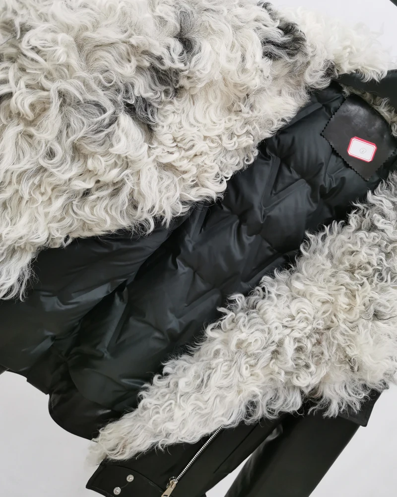 New Winter Women Coat Fashion Short Genuine Sheepskin Leather Jacket Oversized Wool Fur Collar Fillers Duck Down Thick Warm
New Winter Women Coat Fashion Short Genuine Sheepskin Leather Jacket Oversized Wool Fur Collar Fillers Duck Down Thick Warm