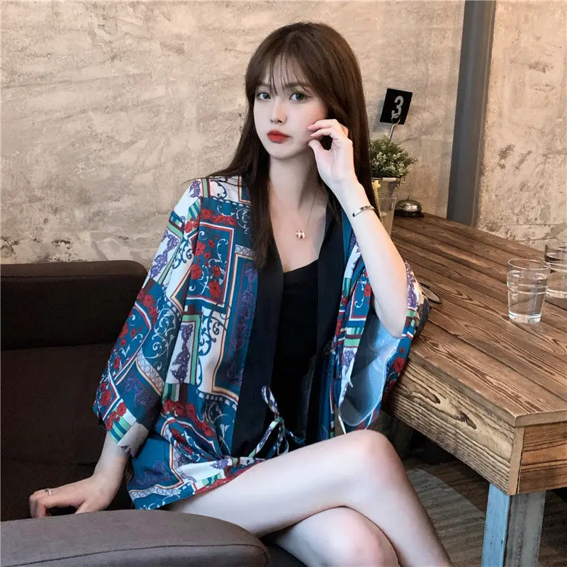 Geskeey Japanese Style Vintage Floral Patchwork Print Lady Kimono Cardigan Summer Beach Frenulum Yukata Fashion Loose Top Shirt
Geskeey Japanese Style Vintage Floral Patchwork Print Lady Kimono Cardigan Summer Beach Frenulum Yukata Fashion Loose Top Shirt