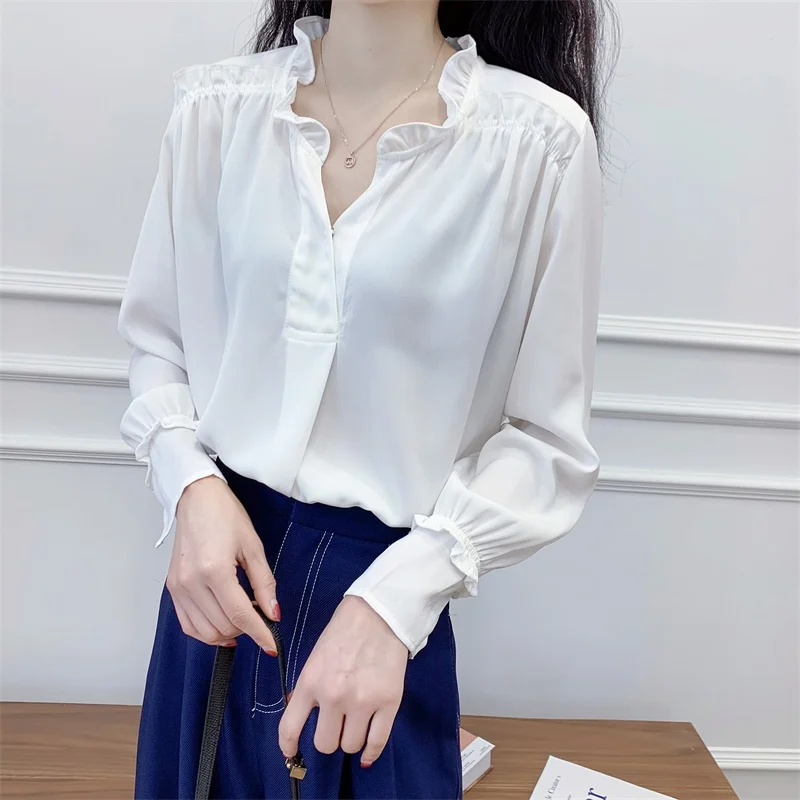 ZXQJ Women 2021 Sweet Fashion With Ruffled Folds Blouses Vintage V Neck Long Sleeve Female Shirts Chic Tops
ZXQJ Women 2021 Sweet Fashion With Ruffled Folds Blouses Vintage V Neck Long Sleeve Female Shirts Chic Tops