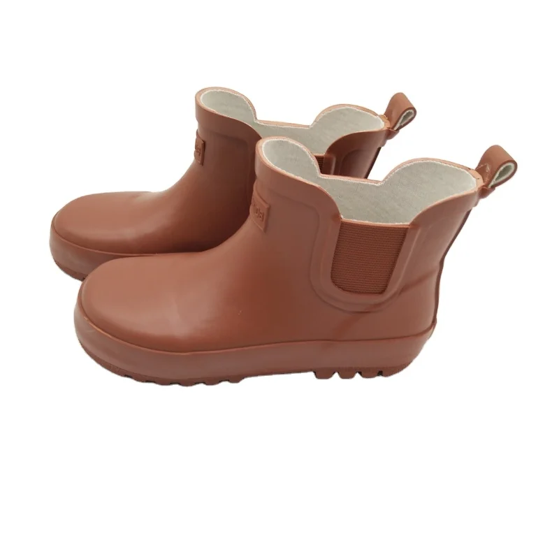 Top quality customized latest designs steel toe ankle height brown customized cheap rubber galoshes for mens
Top quality customized latest designs steel toe ankle height brown customized cheap rubber galoshes for mens