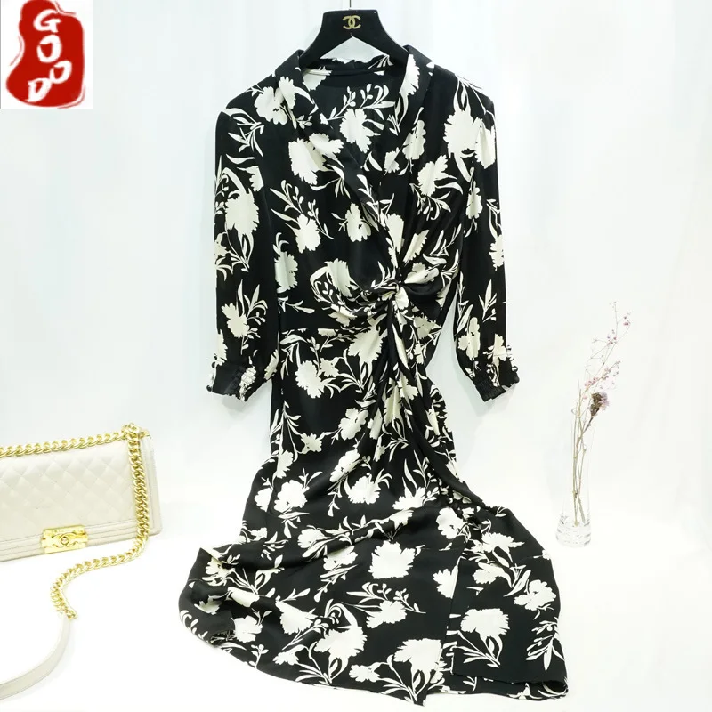 Spring Summer Dresses for Women Silk Dress Woman Floral Midi Dress Female Elegant V-neck Clothes 2021 Vestido De Mujer 38
Spring Summer Dresses for Women Silk Dress Woman Floral Midi Dress Female Elegant V-neck Clothes 2021 Vestido De Mujer 38