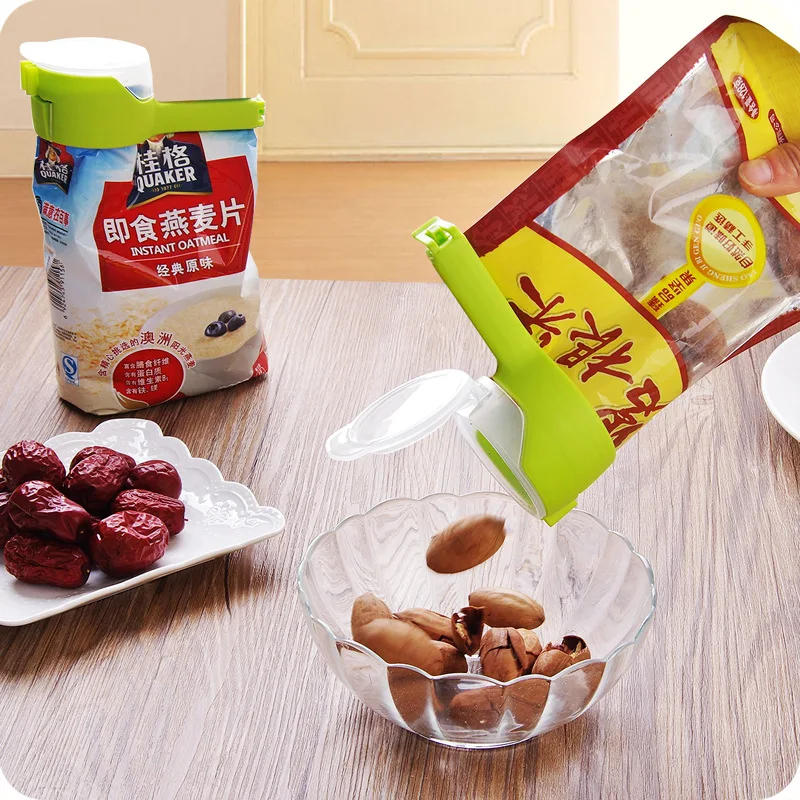 Portable New Kitchen Storage Food Snack Sealing Clips Food Preservation Multifunctional Moisture-Proof Plastic Bag Sealer 
Portable New Kitchen Storage Food Snack Sealing Clips Food Preservation Multifunctional Moisture-Proof Plastic Bag Sealer
