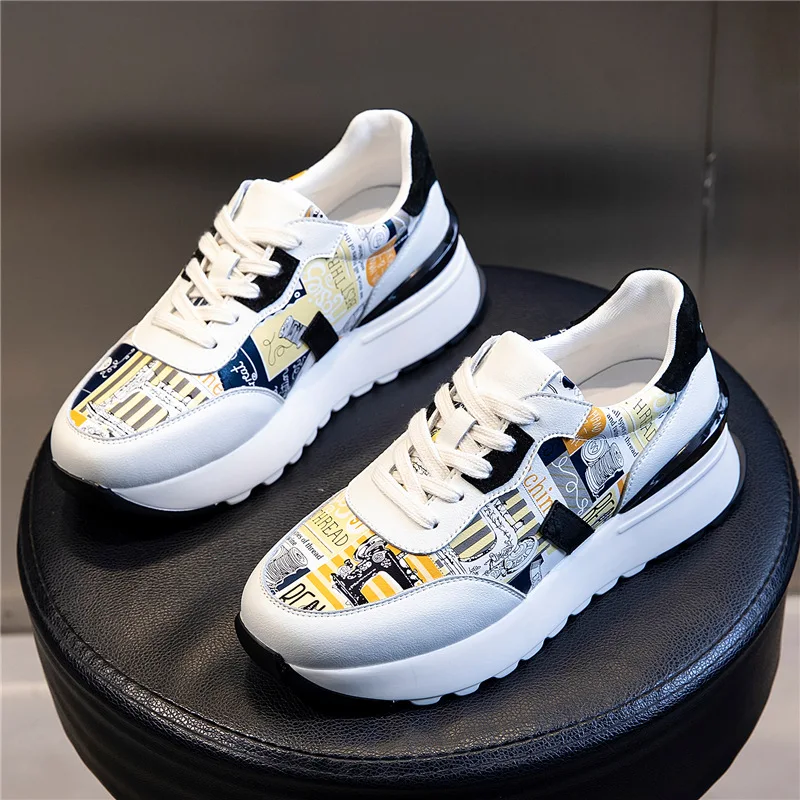 Spring 2021 thick soled daddy shoes women's running breathable Forrest Gump sports shoes round head Wenzhou women's shoes 
Spring 2021 thick soled daddy shoes women's running breathable Forrest Gump sports shoes round head Wenzhou women's shoes