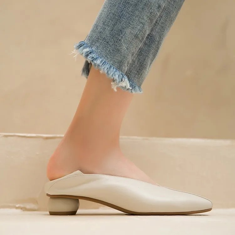 All Leather Women Shoes Round Thick Square Toe Shallow Mouth Single Shoes Cowhide Simple Retro Low Heel Four Seasons Soft Shoes 
All Leather Women Shoes Round Thick Square Toe Shallow Mouth Single Shoes Cowhide Simple Retro Low Heel Four Seasons Soft Shoes