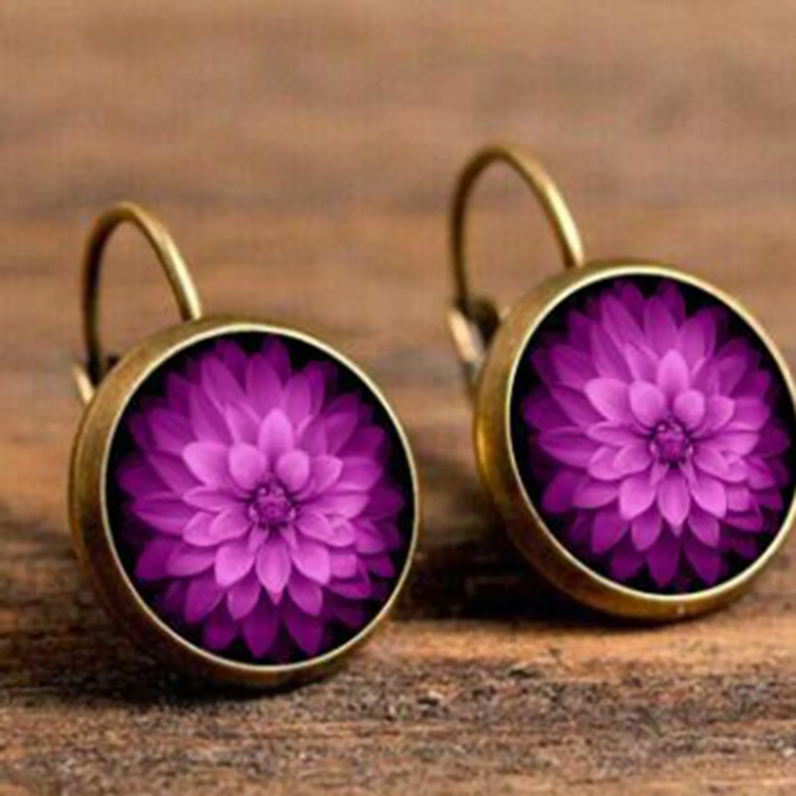 8Seasons Bohemian Copper Metal Hoop Earrings Multicolor Glass Round 18mm Dia., Women Party Earrings Ethnic Jewelry Gifts,1Pair
8Seasons Bohemian Copper Metal Hoop Earrings Multicolor Glass Round 18mm Dia., Women Party Earrings Ethnic Jewelry Gifts,1Pair