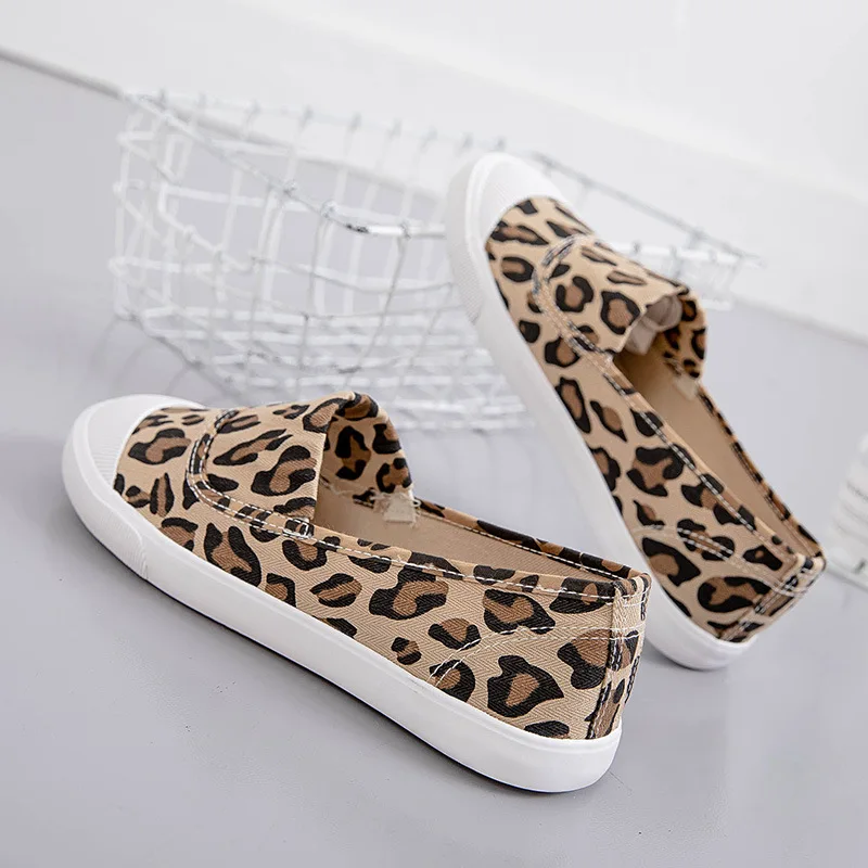 Woman Shoes Summer New Women's Canvas Shoes Casual Flats Solid Color Classic Breathable Female Simple Shoes Sneakers N3-44
Woman Shoes Summer New Women's Canvas Shoes Casual Flats Solid Color Classic Breathable Female Simple Shoes Sneakers N3-44
