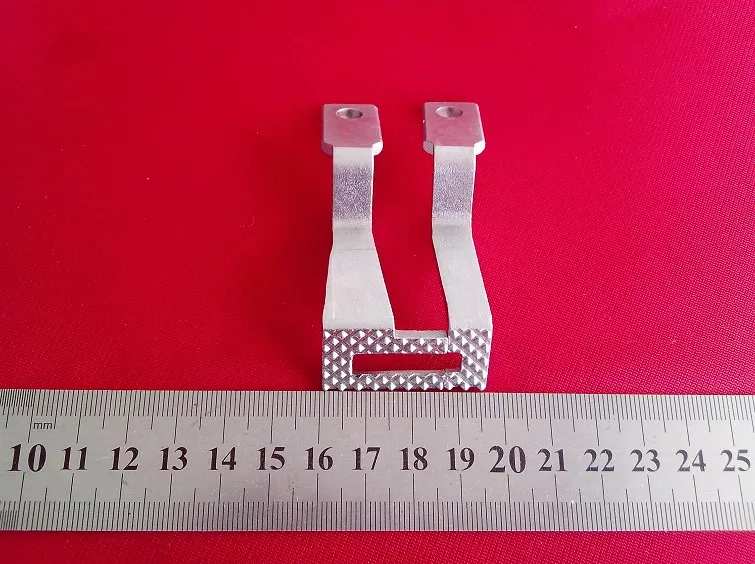 Brother 430D hit jujube car bar machine S00906-001/S00907-001 presser foot
Brother 430D hit jujube car bar machine S00906-001/S00907-001 presser foot