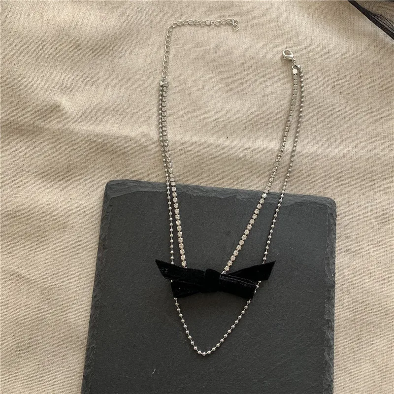 TIMEONLY Delicate Double Layering Black Color Bowknot Choker Necklace for Women Ladies Sparkly Rhinestones Necklaces 2020 New
TIMEONLY Delicate Double Layering Black Color Bowknot Choker Necklace for Women Ladies Sparkly Rhinestones Necklaces 2020 New
