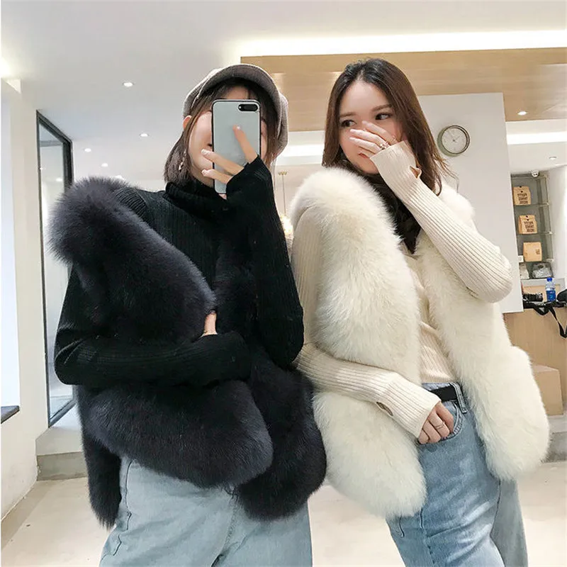 2021 V Neck Sleeveless Jacket Women Faux Fox Fur Vest Winter Fur Jacket Ladies Short Korean Vest Fur Coat Oversized Warm Vest
2021 V Neck Sleeveless Jacket Women Faux Fox Fur Vest Winter Fur Jacket Ladies Short Korean Vest Fur Coat Oversized Warm Vest