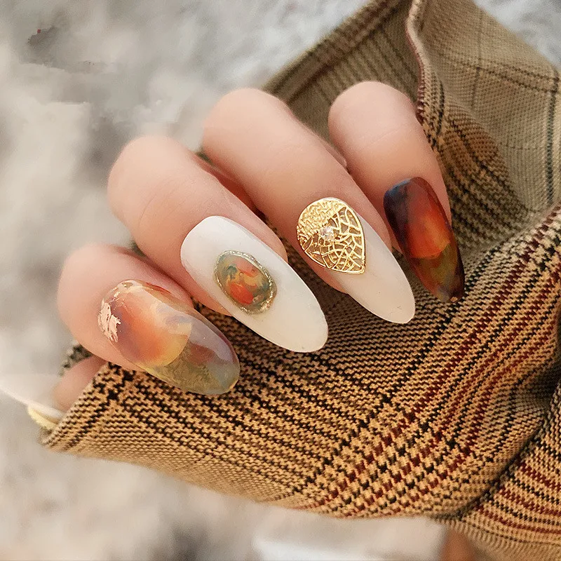 High Quality Fashion Zircon Micro-set Flash Diamond Pendant Wild Style Embellishment Nail Jewelry Diamond DIY Nail Decoration 
High Quality Fashion Zircon Micro-set Flash Diamond Pendant Wild Style Embellishment Nail Jewelry Diamond DIY Nail Decoration