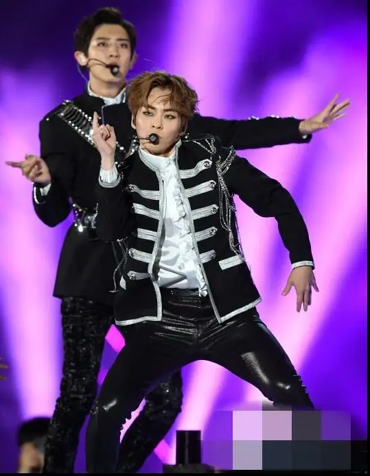 Black blazer men suits designs jacket mens stage singers clothes dance star style dress punk rock masculino homme
Black blazer men suits designs jacket mens stage singers clothes dance star style dress punk rock masculino homme