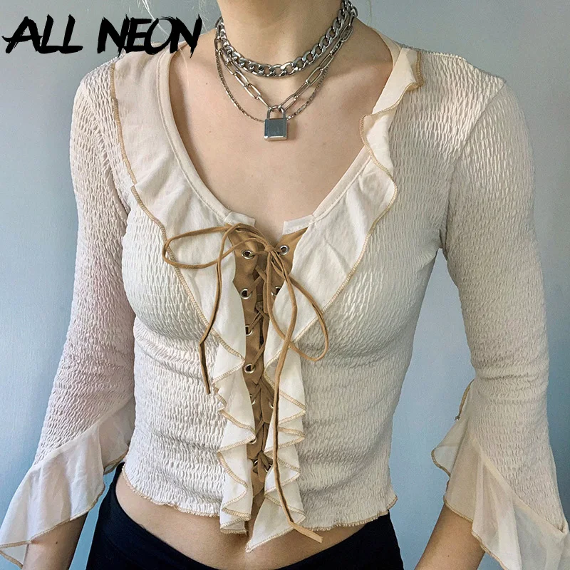 ALLNeon Fairycore Aesthetics Shirring Ruffles Lace Up T-shirts 90s Vintage V-neck Flare Sleeve Lettuce Trim Crop Tops Kawaii
ALLNeon Fairycore Aesthetics Shirring Ruffles Lace Up T-shirts 90s Vintage V-neck Flare Sleeve Lettuce Trim Crop Tops Kawaii