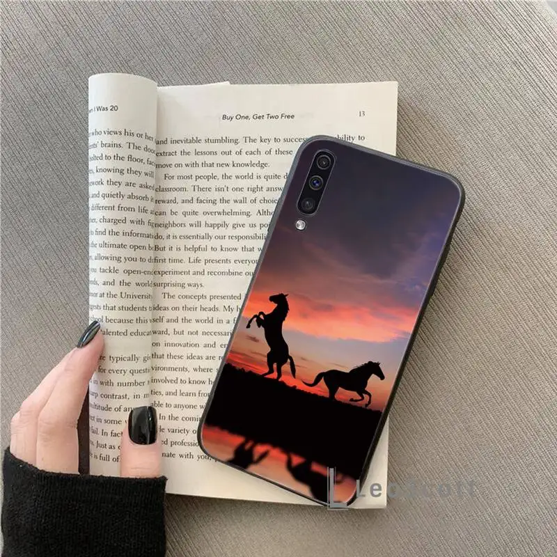 Running horse Phone Case For Samsung A20 A30 30s A40 A7 2018 J2 J7 prime J4 Plus S5 Note 9 10 Plus
Running horse Phone Case For Samsung A20 A30 30s A40 A7 2018 J2 J7 prime J4 Plus S5 Note 9 10 Plus