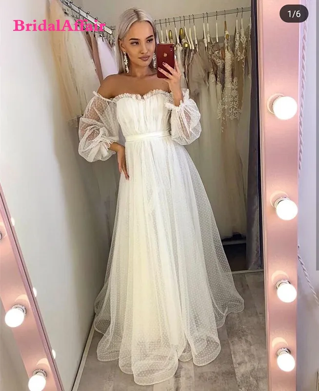 Elegant Off Shoulder Wedding Dress 2021 Lantern Long Sleeve White Dot Bridal Gowns Cheap White A-Line Floor Length for Women
Elegant Off Shoulder Wedding Dress 2021 Lantern Long Sleeve White Dot Bridal Gowns Cheap White A-Line Floor Length for Women