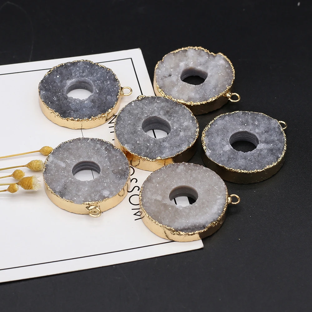 Natural Stone Crystal Grey Agate Round Gold Pendant For Jewelry Making DIY Necklace Accessories Healing Gemstone Charms Gift1pcs
Natural Stone Crystal Grey Agate Round Gold Pendant For Jewelry Making DIY Necklace Accessories Healing Gemstone Charms Gift1pcs