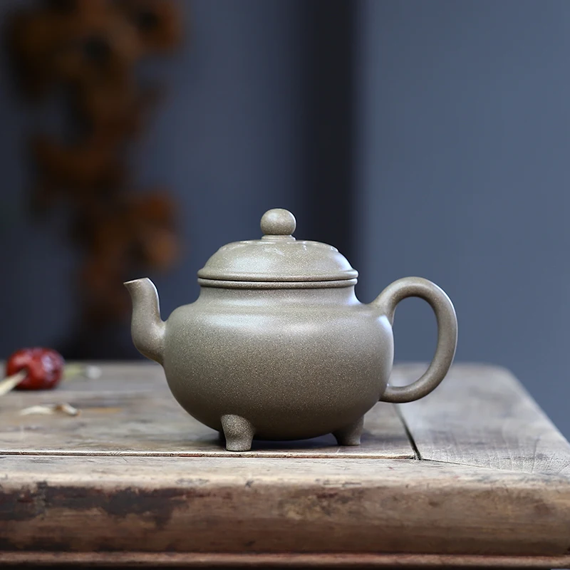 Shu park yixing recommended half manual undressed ore old green DaBin ruyi zisha teapot tea set home
Shu park yixing recommended half manual undressed ore old green DaBin ruyi zisha teapot tea set home