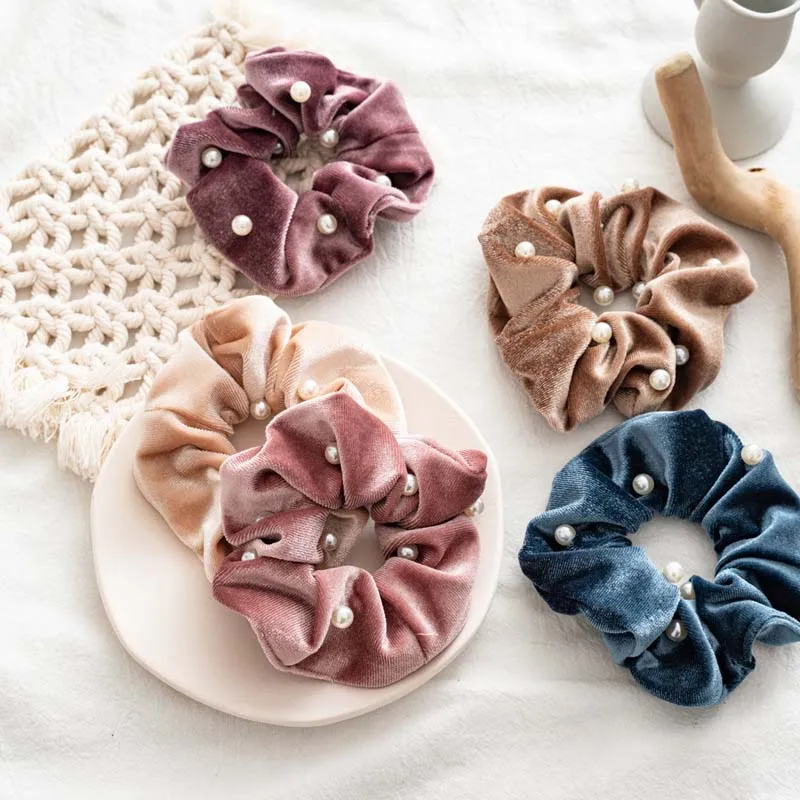 Solid Pearl Hair Ropes for Women Girls Winter Velvet Hair Rings Hair Scrunchie Hair Ties Ponytail Holder Hair Accessories
Solid Pearl Hair Ropes for Women Girls Winter Velvet Hair Rings Hair Scrunchie Hair Ties Ponytail Holder Hair Accessories