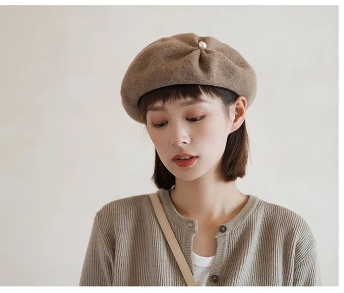 202108-lulu ins atutumn winter Elegant wool pearl fold street lady beret hat women Leisure painter hat
202108-lulu ins atutumn winter Elegant wool pearl fold street lady beret hat women Leisure painter hat