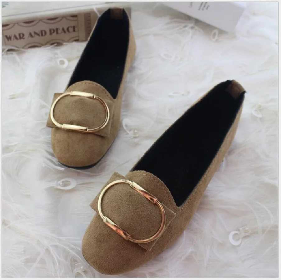 2021 autumn and winter new Suede metal button casual flat shoes fashion Solid Sweet Flat Casual Shoes Plus Size 35-42
2021 autumn and winter new Suede metal button casual flat shoes fashion Solid Sweet Flat Casual Shoes Plus Size 35-42
