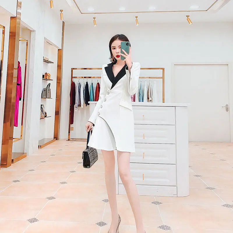 Women 2021 Spring Autumn New Fashion V-neck Slim Dress Female Solid Color Short Dresses Ladies Button A-line Vestidos L47
Women 2021 Spring Autumn New Fashion V-neck Slim Dress Female Solid Color Short Dresses Ladies Button A-line Vestidos L47