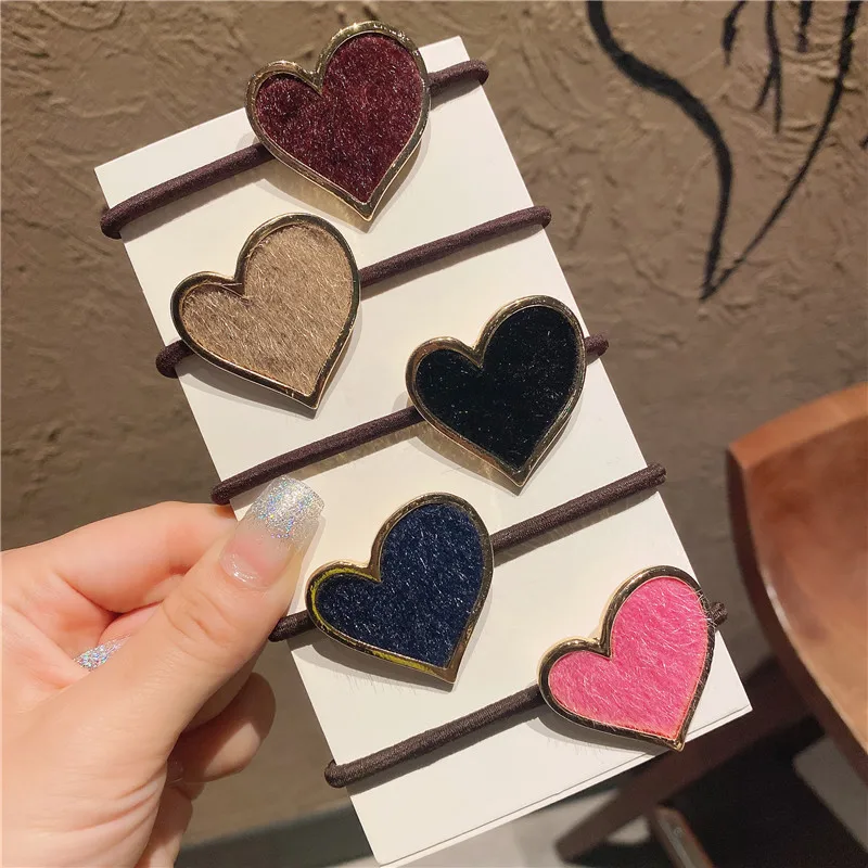 Fashion Sweet Head Rope Women's Simple Heart Hair Rubber Band Retro Gemoetric Solid Color Hair Tie Hipster Hair Accessories Girl
Fashion Sweet Head Rope Women's Simple Heart Hair Rubber Band Retro Gemoetric Solid Color Hair Tie Hipster Hair Accessories Girl